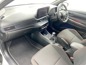 Used Hyundai i20 2023 for sale - 77210604: Photo