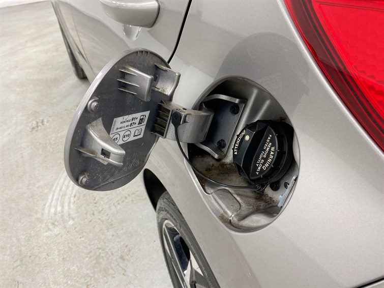 Used Hyundai i10 2021 for sale - 77884476: Photo 28