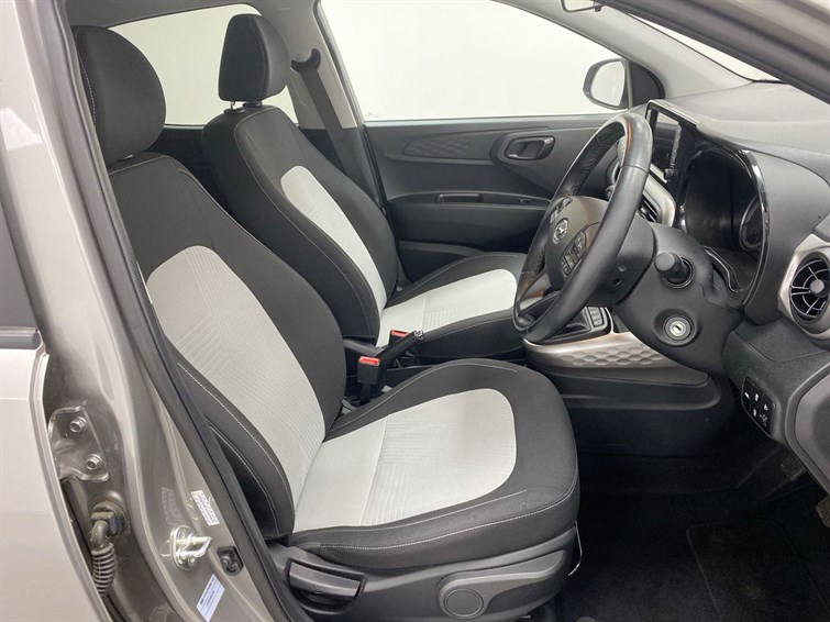 Used Hyundai i10 2021 for sale - 77884476: Photo 32