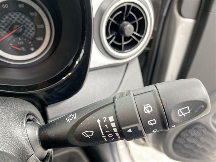 Used Hyundai i10 2023 for sale - 77724805: Photo 42