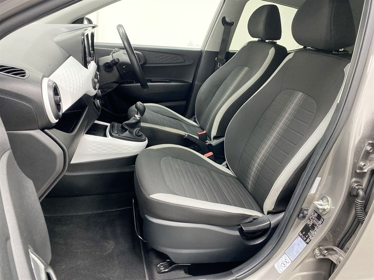 Used Hyundai i10 2023 for sale - 77724805: Photo 52