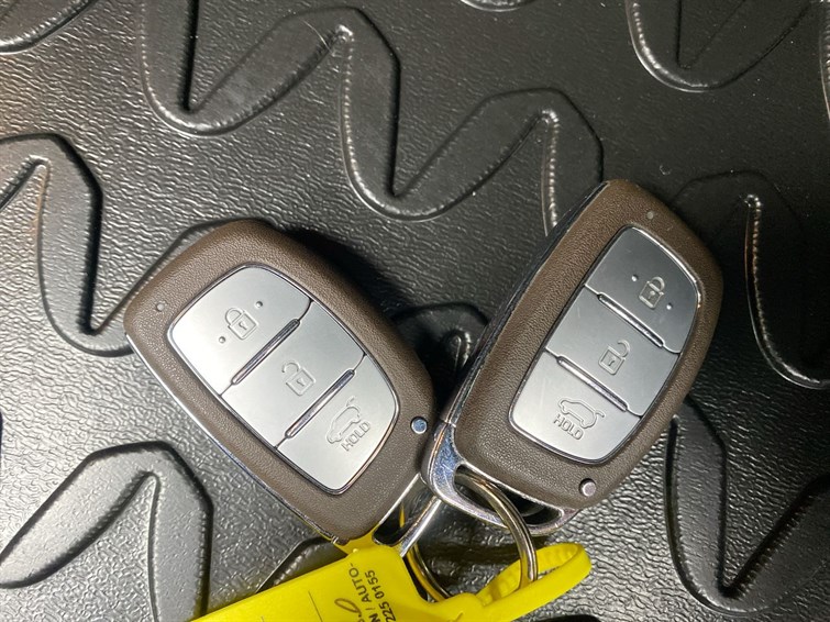 Used Hyundai i10 2023 for sale - 77724805: Photo 56