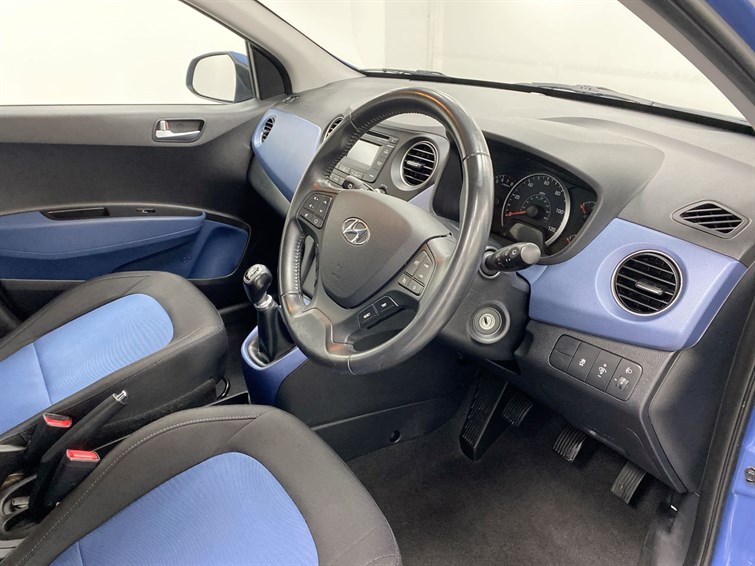 Used Hyundai i10 2015 for sale - 77210429: Photo 32