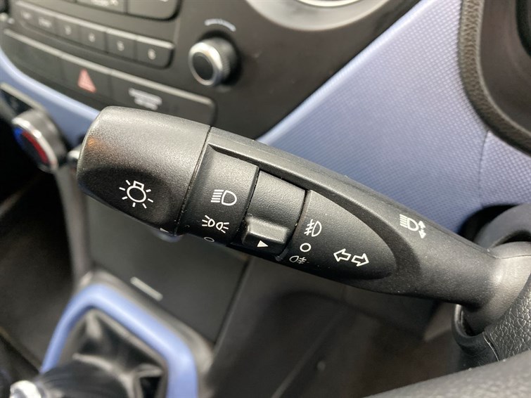 Used Hyundai i10 2015 for sale - 77210429: Photo 38