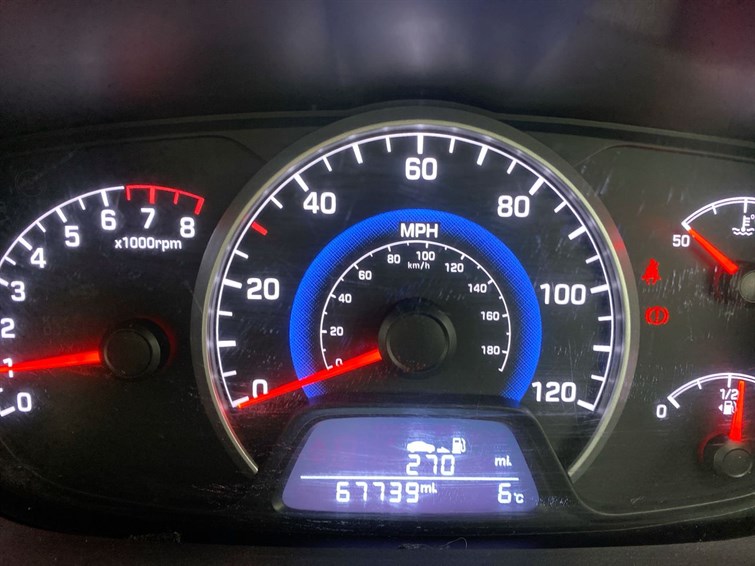 Used Hyundai i10 2015 for sale - 77210429: Photo 39