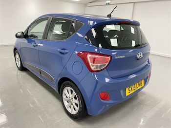 Used Hyundai i10 2015 for sale - 77210429: Photo