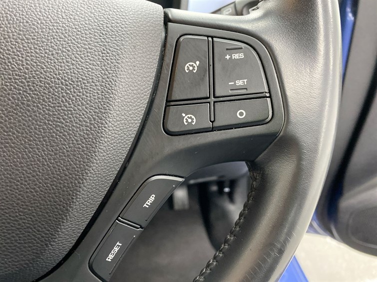 Used Hyundai i10 2015 for sale - 77210429: Photo 40