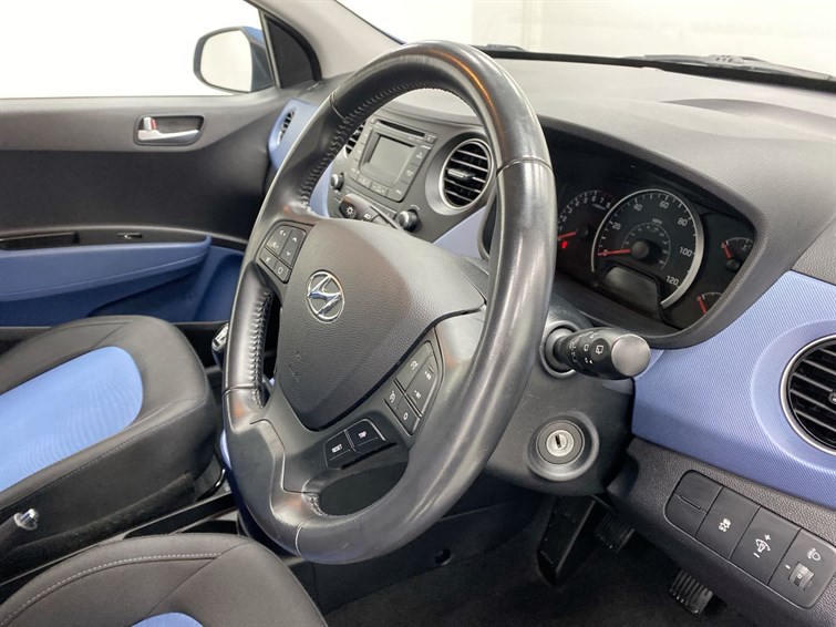 Used Hyundai i10 2015 for sale - 77210429: Photo 42