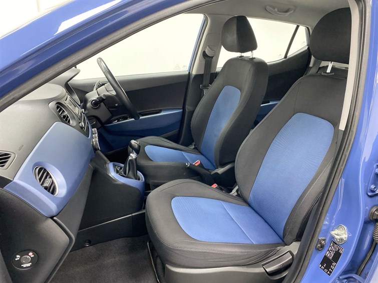 Used Hyundai i10 2015 for sale - 77210429: Photo 51