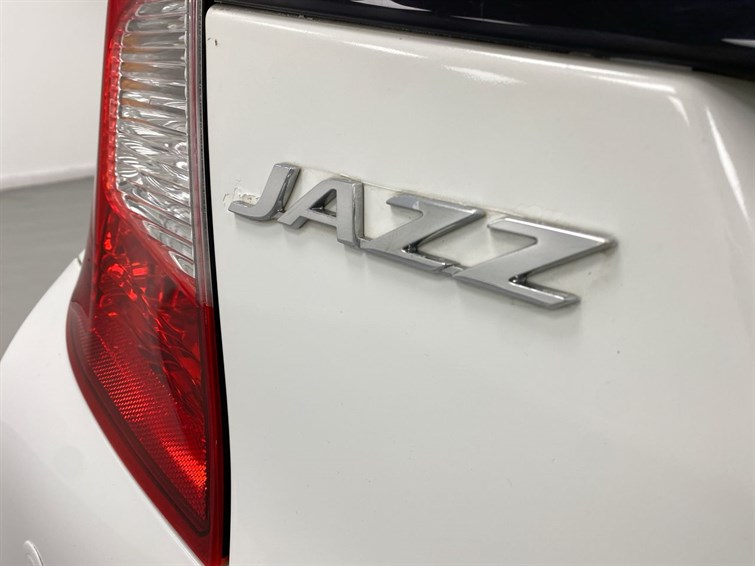 Used Honda Jazz 2017 for sale - 77210597: Photo 28