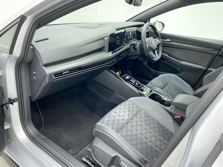 Used Volkswagen Golf 2023 for sale - 78172195: Photo 2