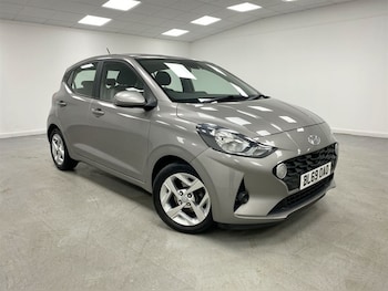 Used Hyundai i10 2020 for sale - 79281109: Photo
