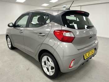Used Hyundai i10 2020 for sale - 79281109: Photo