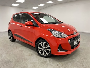 Used Hyundai i10 2019 for sale - 79159905: Photo