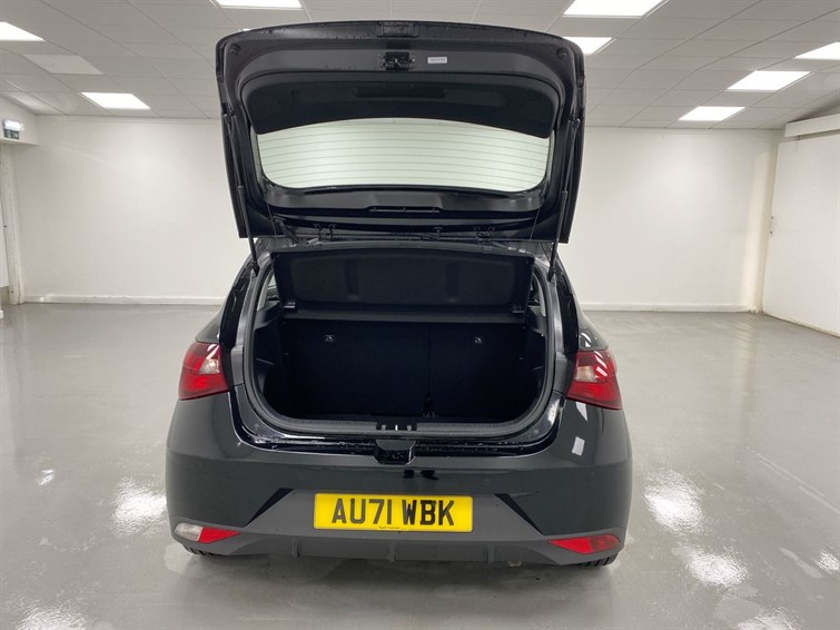 Used Hyundai i20 2021 for sale - 77210608: Photo 59