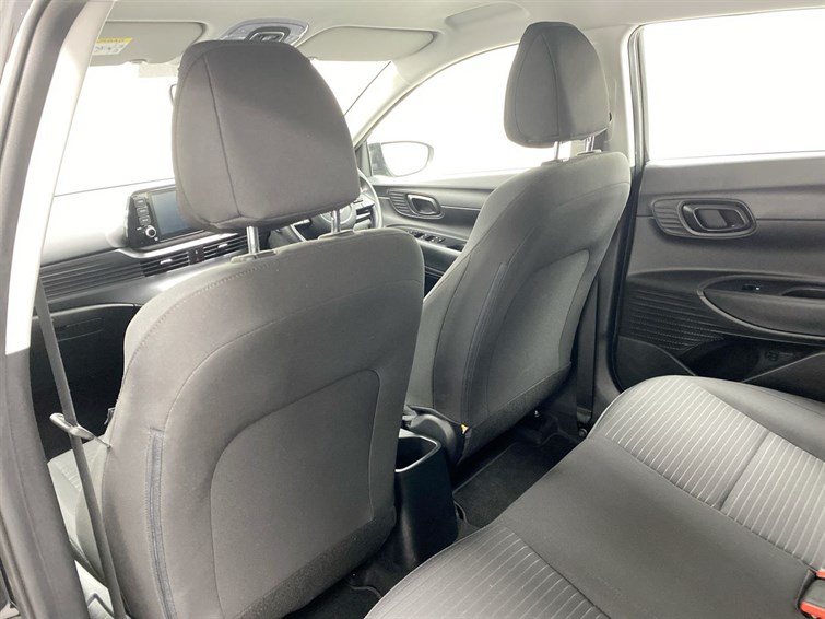 Used Hyundai i20 2021 for sale - 77210608: Photo 60