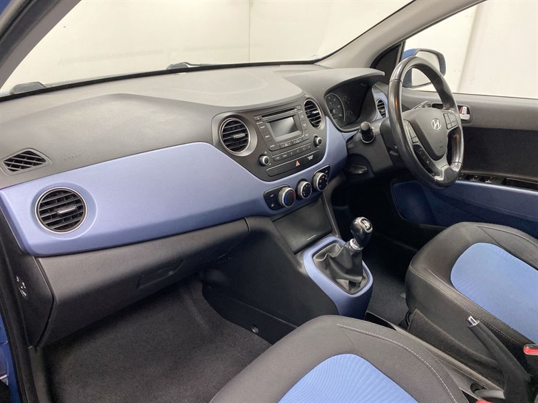 Used Hyundai i10 2014 for sale - 77809653: Photo 2