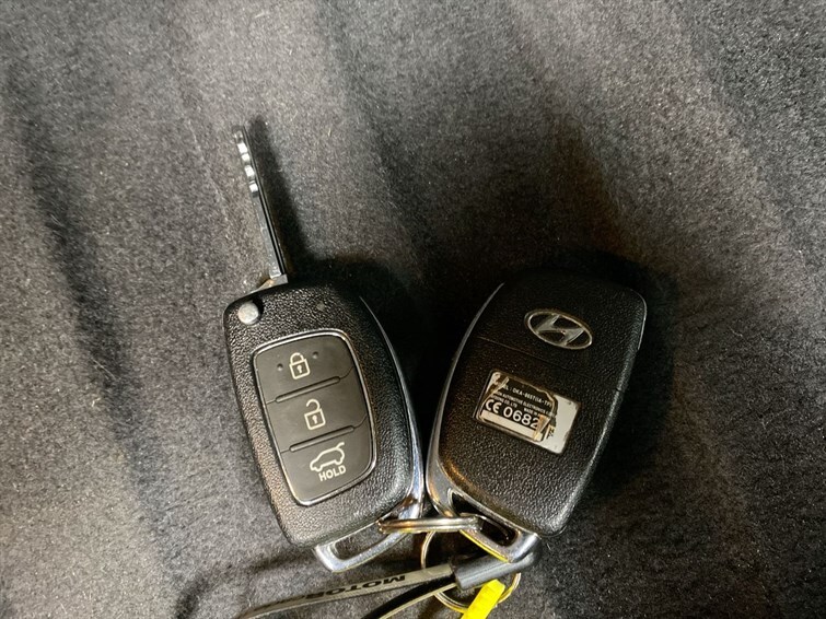 Used Hyundai i10 2014 for sale - 77809653: Photo 55