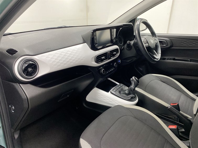 Used Hyundai i10 2023 for sale - 77659936: Photo 2