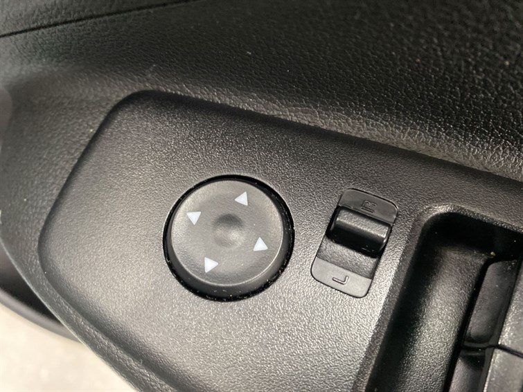 Used Hyundai i10 2023 for sale - 77659936: Photo 35