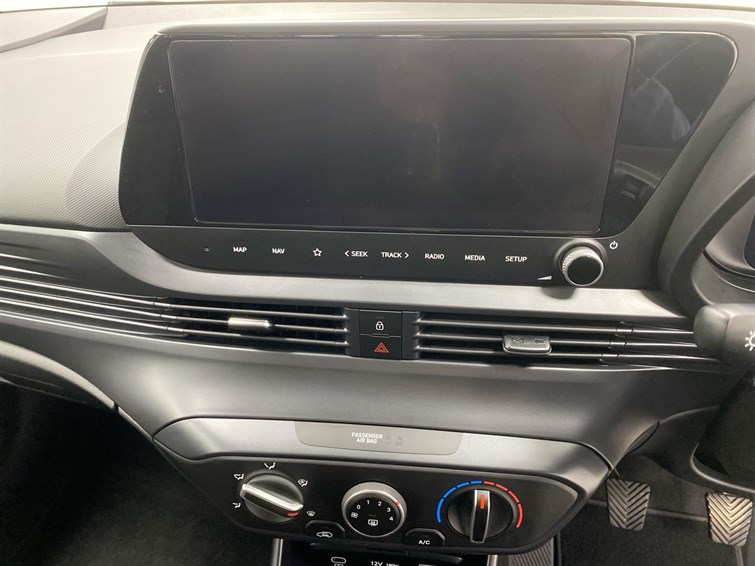 Used Hyundai i20 2024 for sale - 77210586: Photo 45