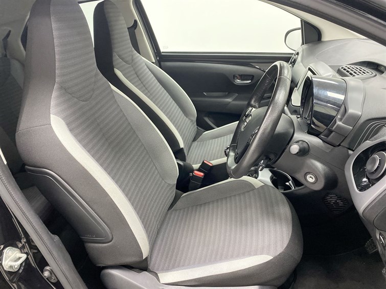 Used Toyota AYGO 2019 for sale - 77239235: Photo 31