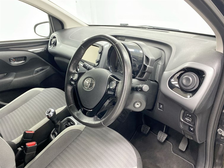 Used Toyota AYGO 2019 for sale - 77239235: Photo 32