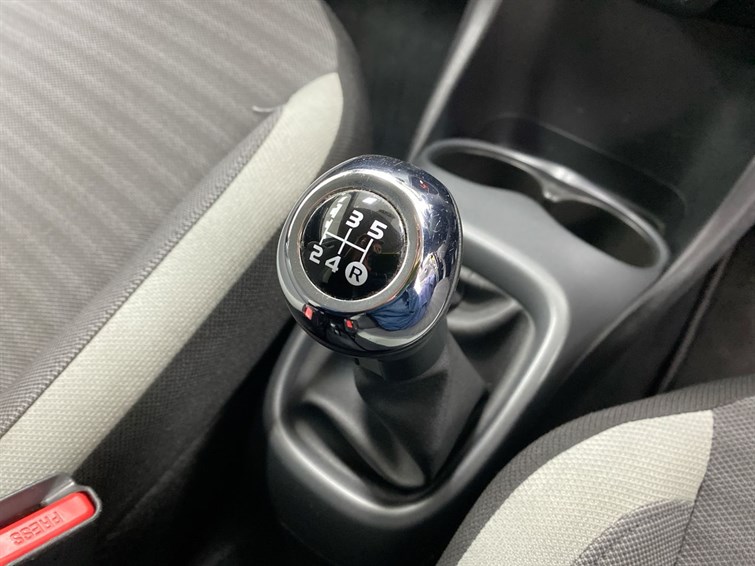 Used Toyota AYGO 2019 for sale - 77239235: Photo 47