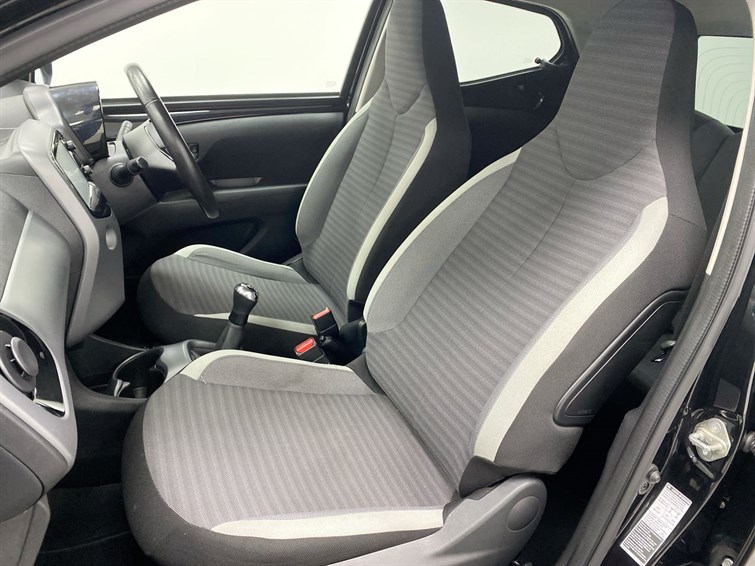 Used Toyota AYGO 2019 for sale - 77239235: Photo 51