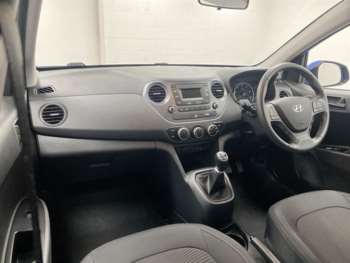 Used Hyundai i10 2019 for sale - 74852671: Photo