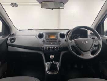 Used Hyundai i10 2019 for sale - 74852671: Photo