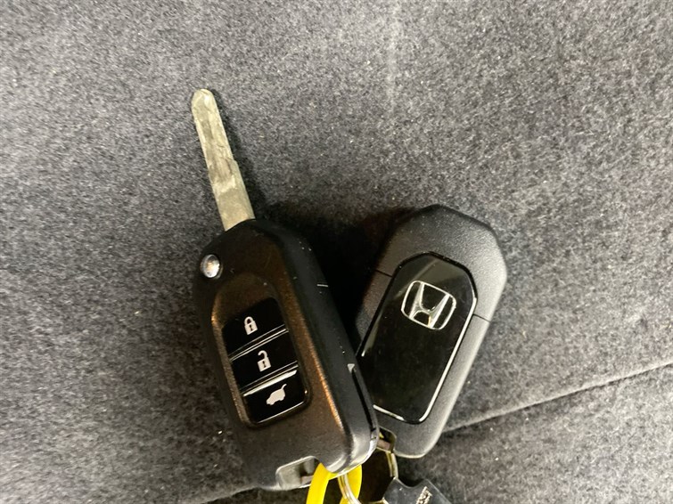 Used Honda Civic 2016 for sale - 77672817: Photo 56