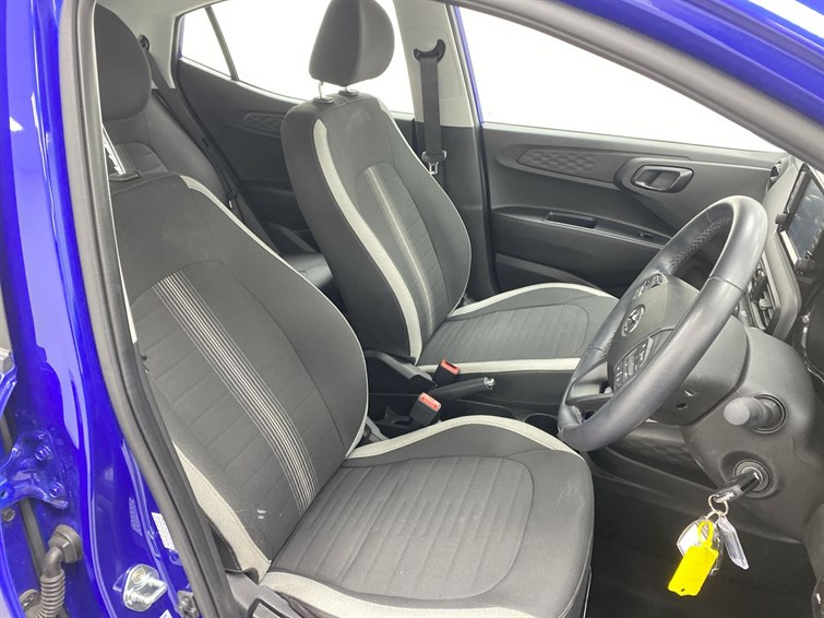 Used Hyundai i10 2023 for sale - 77210468: Photo 32