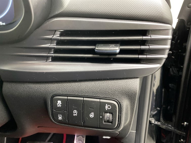 Used Hyundai BAYON 2024 for sale - 77210659: Photo 36