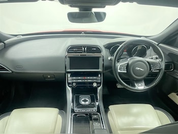 Used Jaguar XE 2018 for sale - 78575392: Photo