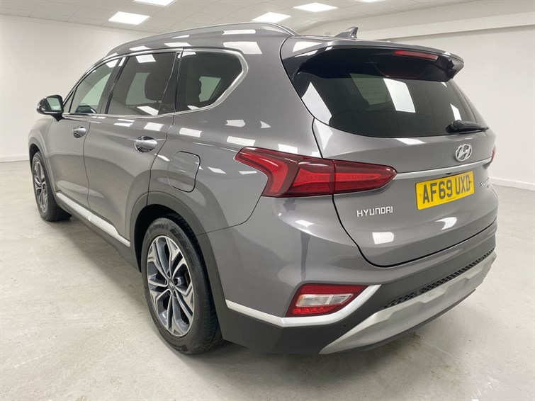 Used Hyundai Santa Fe 2019 for sale - 77770480: Photo 3