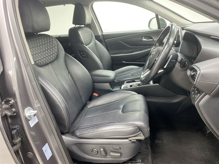 Used Hyundai Santa Fe 2019 for sale - 77770480: Photo 32