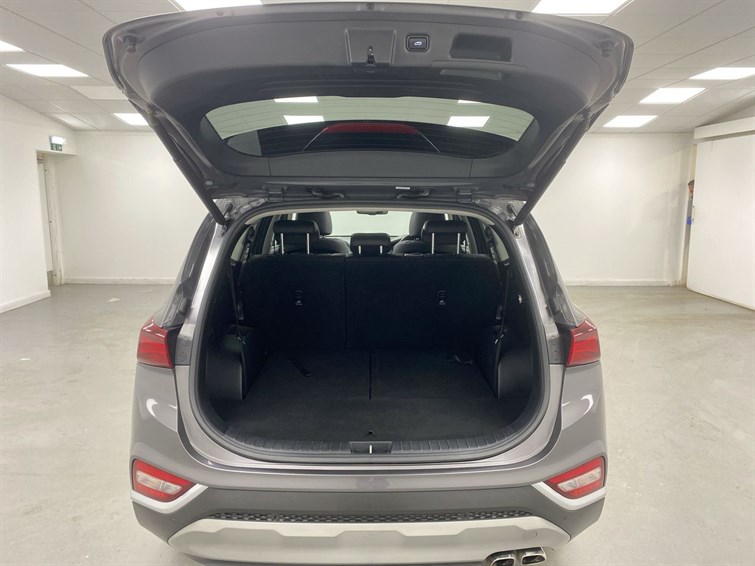 Used Hyundai Santa Fe 2019 for sale - 77770480: Photo 60