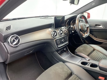 Used Mercedes-Benz GLA 2019 for sale - 77239221: Photo