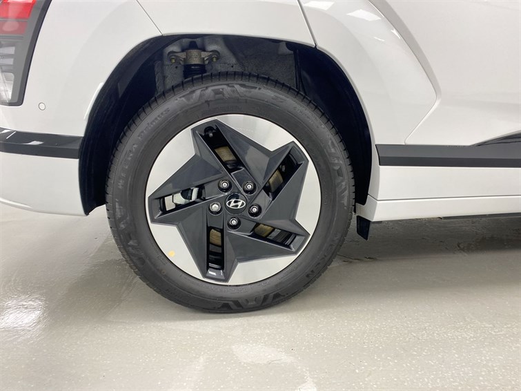 Used Hyundai KONA 2025 for sale - 77210493: Photo 17