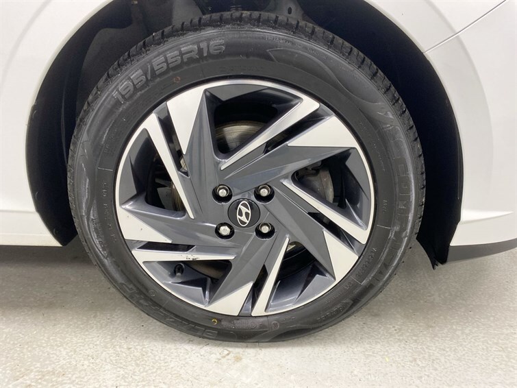 Used Hyundai i20 2021 for sale - 77359876: Photo 15