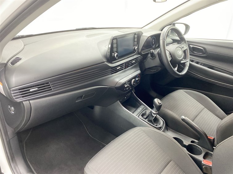 Used Hyundai i20 2021 for sale - 77359876: Photo 2