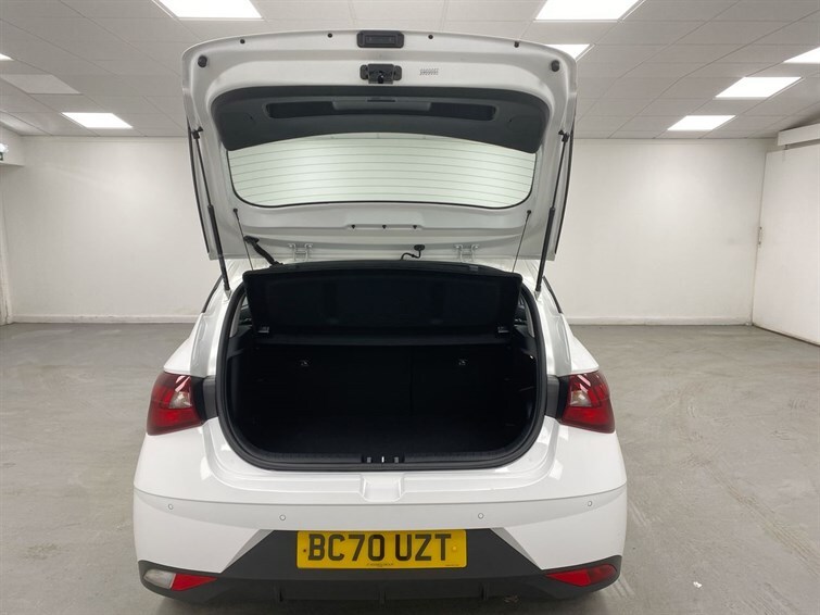 Used Hyundai i20 2021 for sale - 77359876: Photo 60