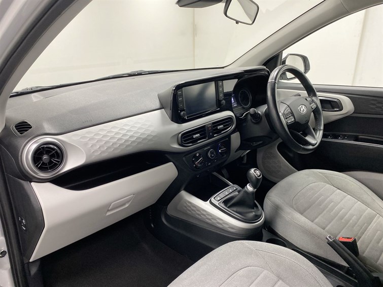 Used Hyundai i10 2021 for sale - 77210504: Photo 2