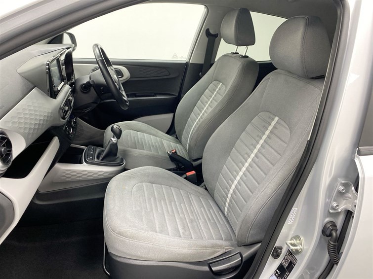 Used Hyundai i10 2021 for sale - 77210504: Photo 51