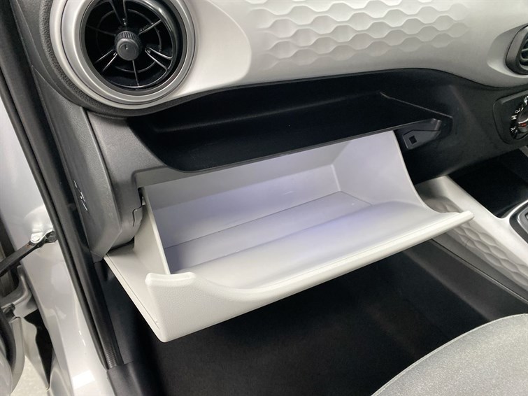 Used Hyundai i10 2021 for sale - 77210504: Photo 53