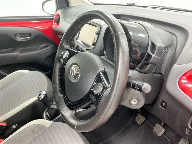 Used Toyota AYGO 2018 for sale - 77627023: Photo 42