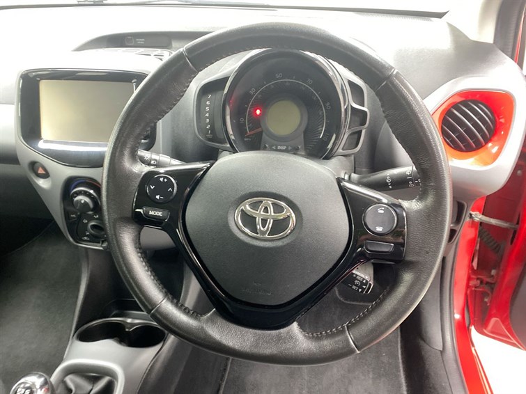 Used Toyota AYGO 2018 for sale - 77627023: Photo 43