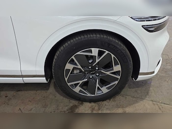 Used Genesis GV70 2025 for sale - 78890673: Photo