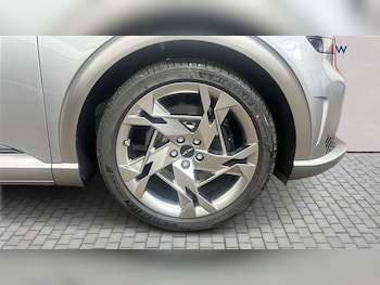 Used Genesis GV60 2025 for sale - 79428918: Photo